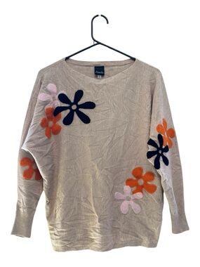 Aaeda Soft Beige 70’s Style Floral Appliqué Crewneck Sweater Size Medium